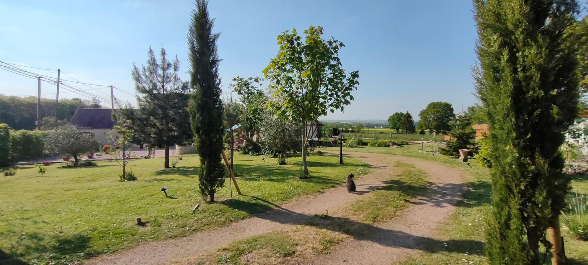 Les Lys Jolie Suite Parentale Privative Deux Adultes Avec Sdd Pertheville-Ners Luaran gambar