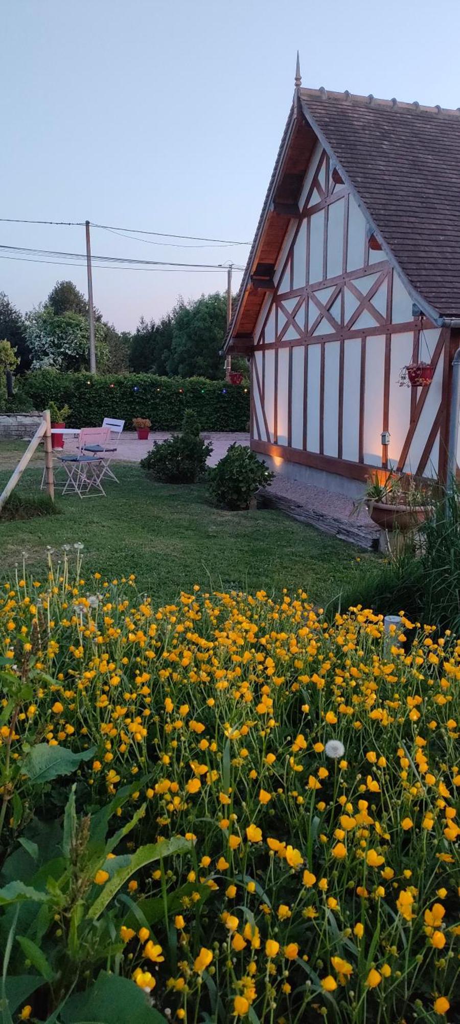Les Lys Jolie Suite Parentale Privative Deux Adultes Avec Sdd Pertheville-Ners Luaran gambar