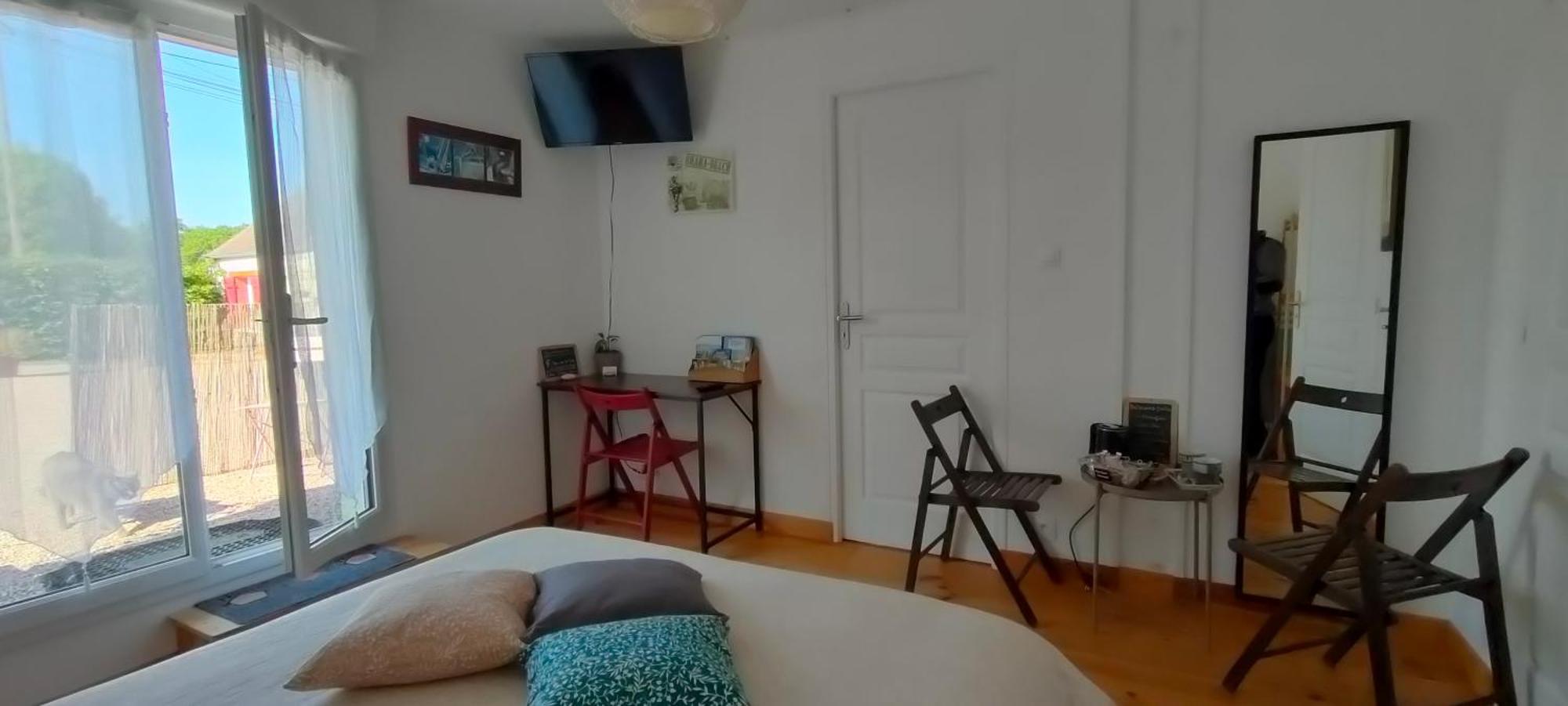 Les Lys Jolie Suite Parentale Privative Deux Adultes Avec Sdd Pertheville-Ners Luaran gambar